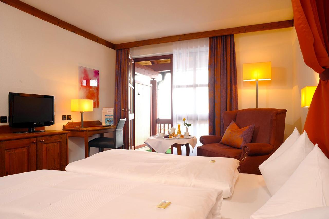 Hotel Fuerstenhof - Wellness- Und Golfhotel باد جريسباخ المظهر الخارجي الصورة