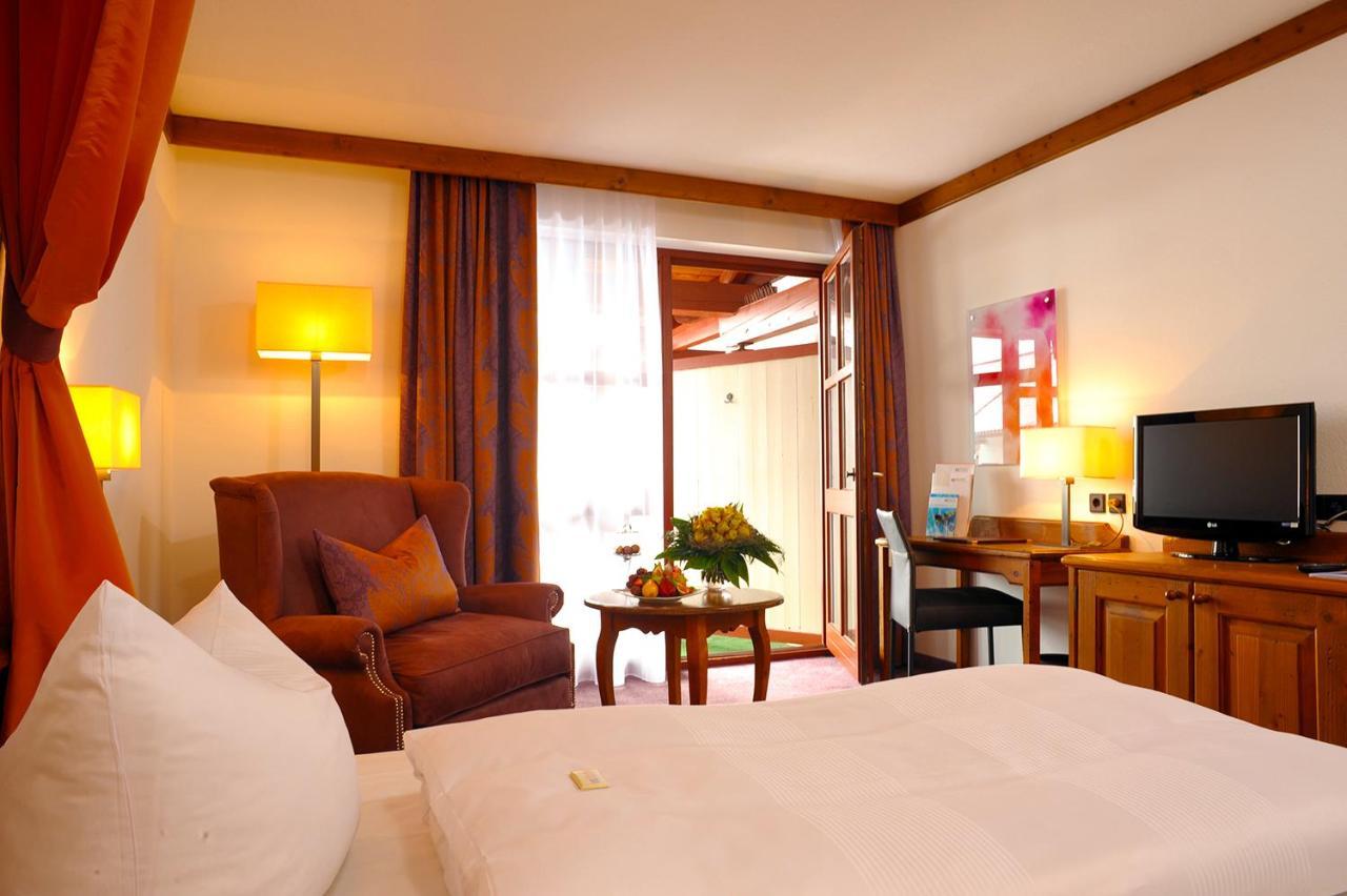 Hotel Fuerstenhof - Wellness- Und Golfhotel باد جريسباخ المظهر الخارجي الصورة