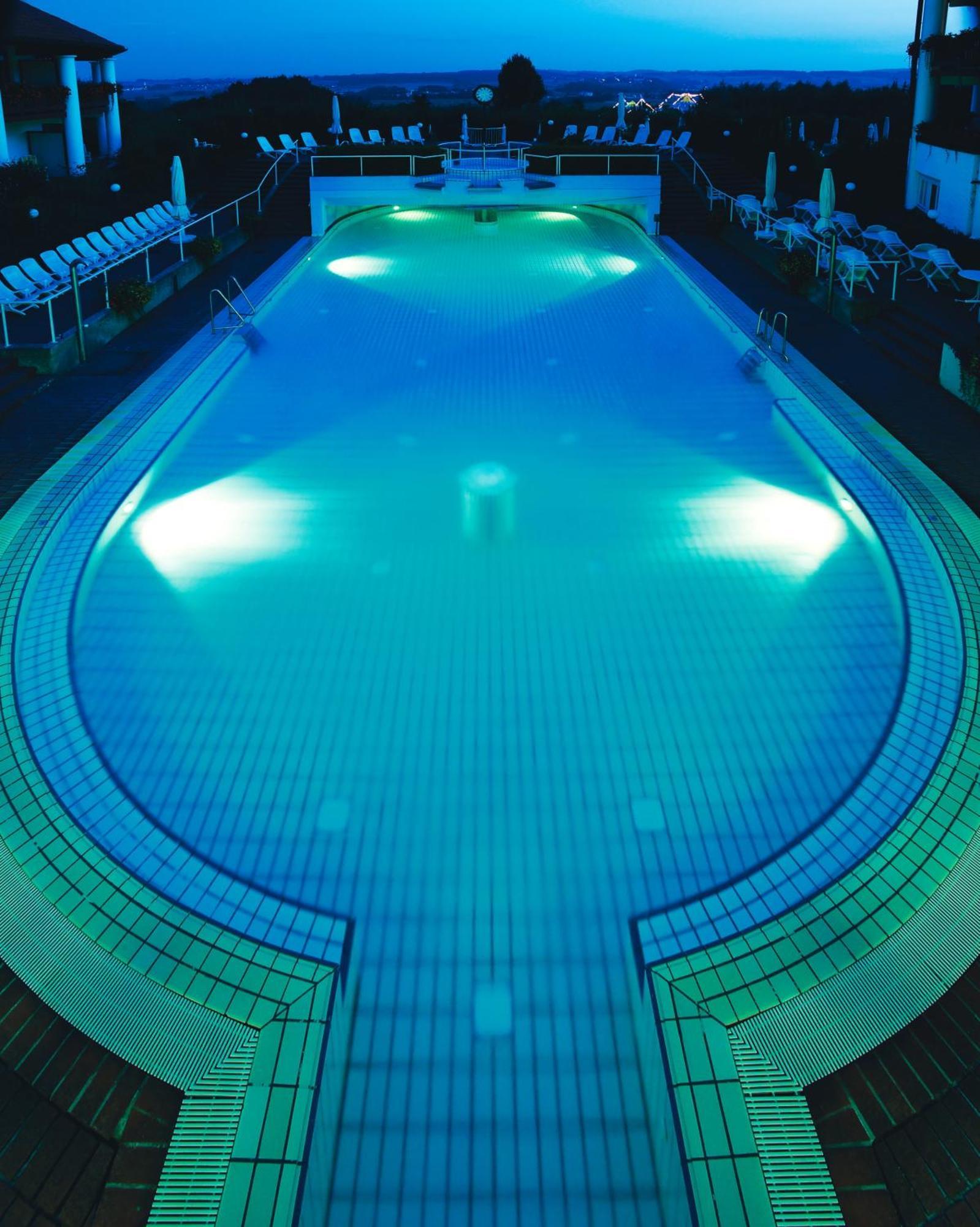 Hotel Fuerstenhof - Wellness- Und Golfhotel باد جريسباخ المظهر الخارجي الصورة