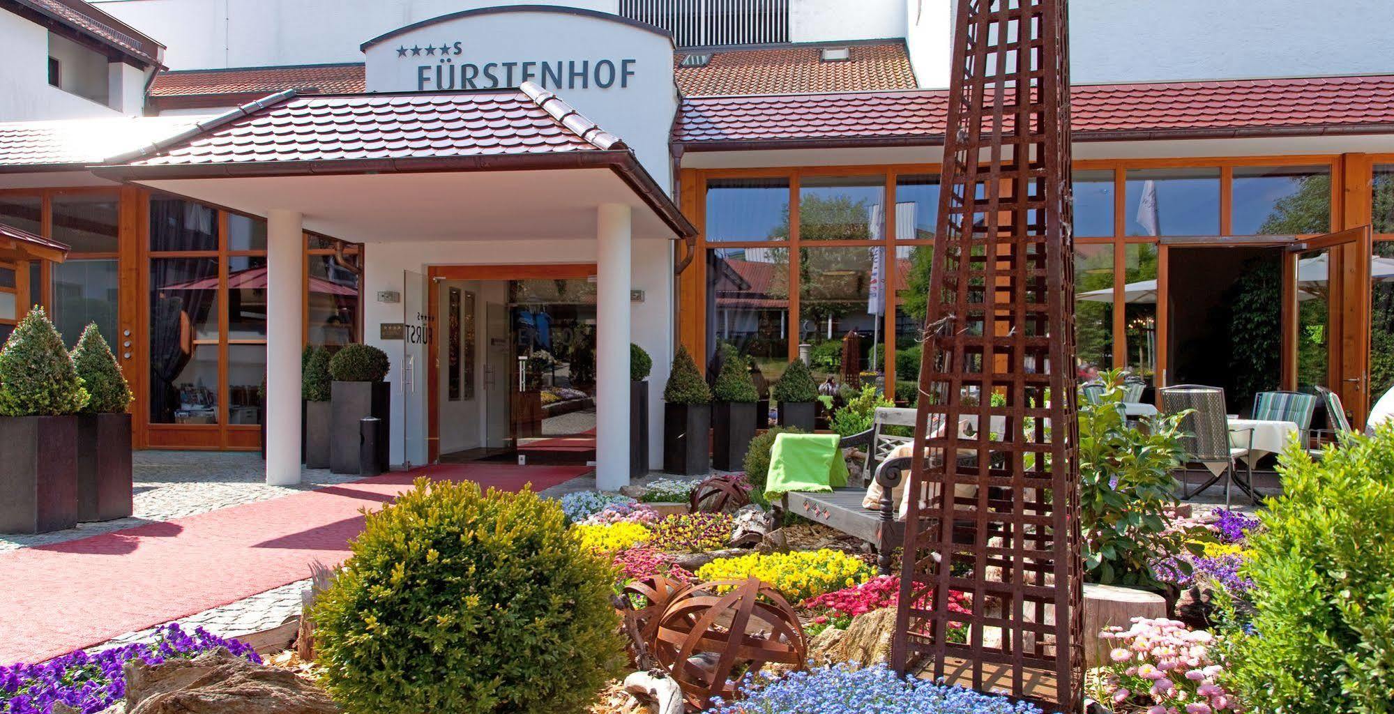 Hotel Fuerstenhof - Wellness- Und Golfhotel باد جريسباخ المظهر الخارجي الصورة